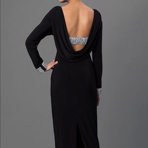 Beautiful dress only one time worn